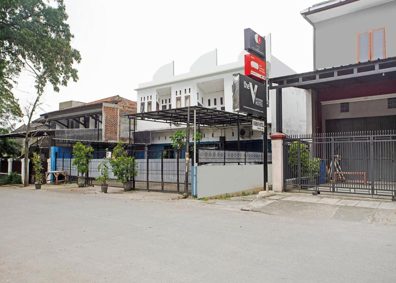 Oyo 2554 Hotel Arimbi Lama Dewi Sartika Bandung Extérieur photo