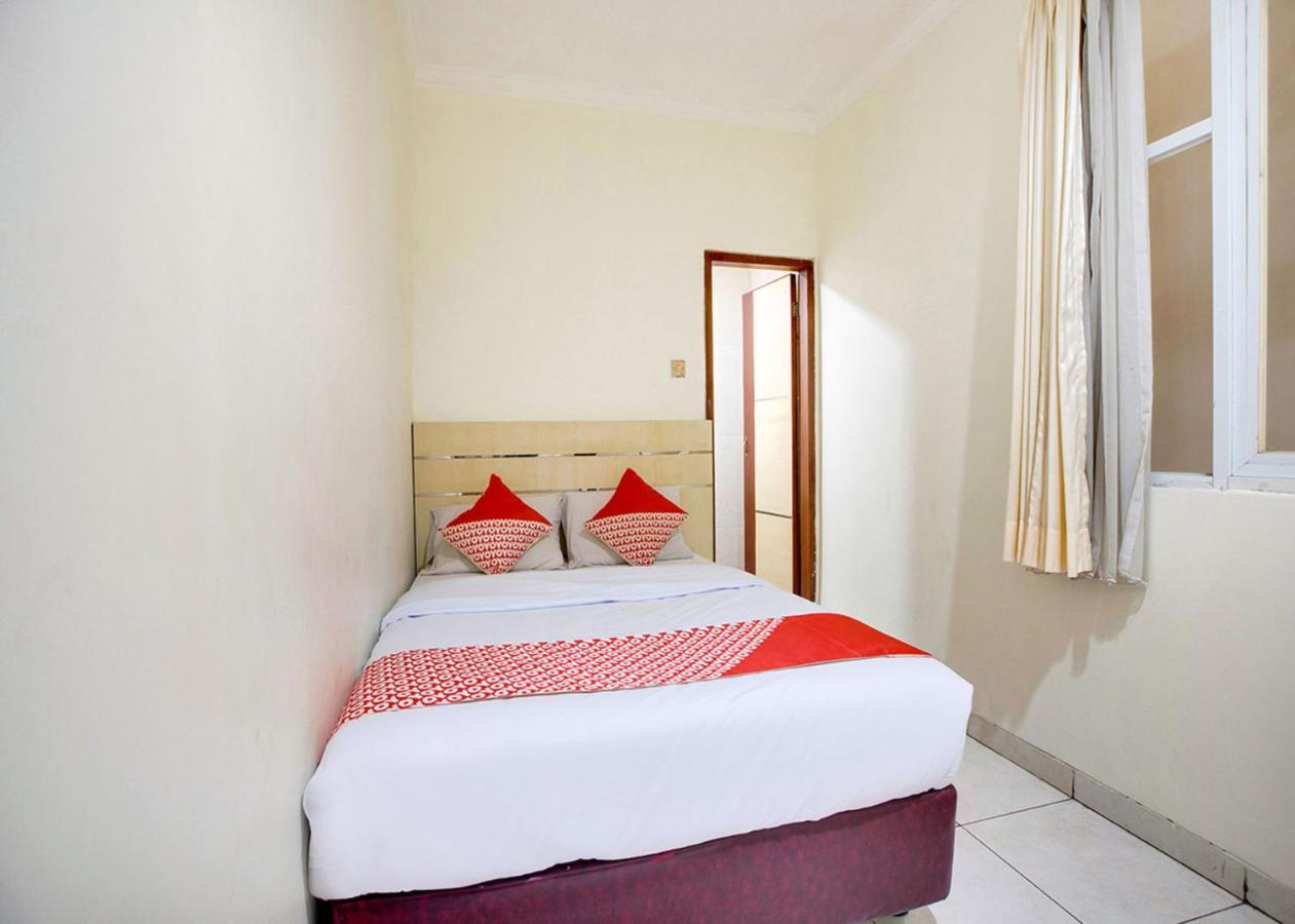 Oyo 2554 Hotel Arimbi Lama Dewi Sartika Bandung Extérieur photo