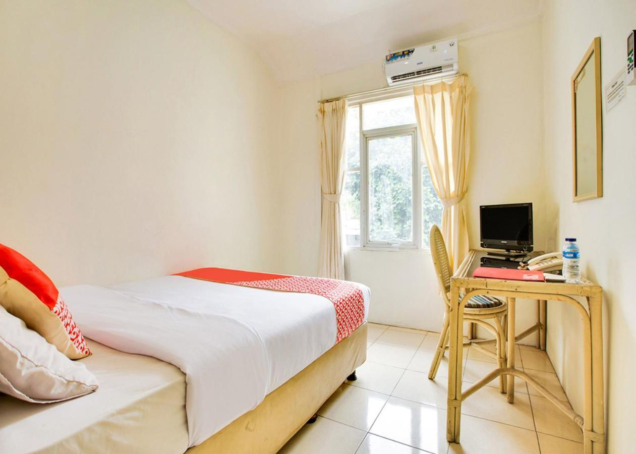 Oyo 2554 Hotel Arimbi Lama Dewi Sartika Bandung Extérieur photo